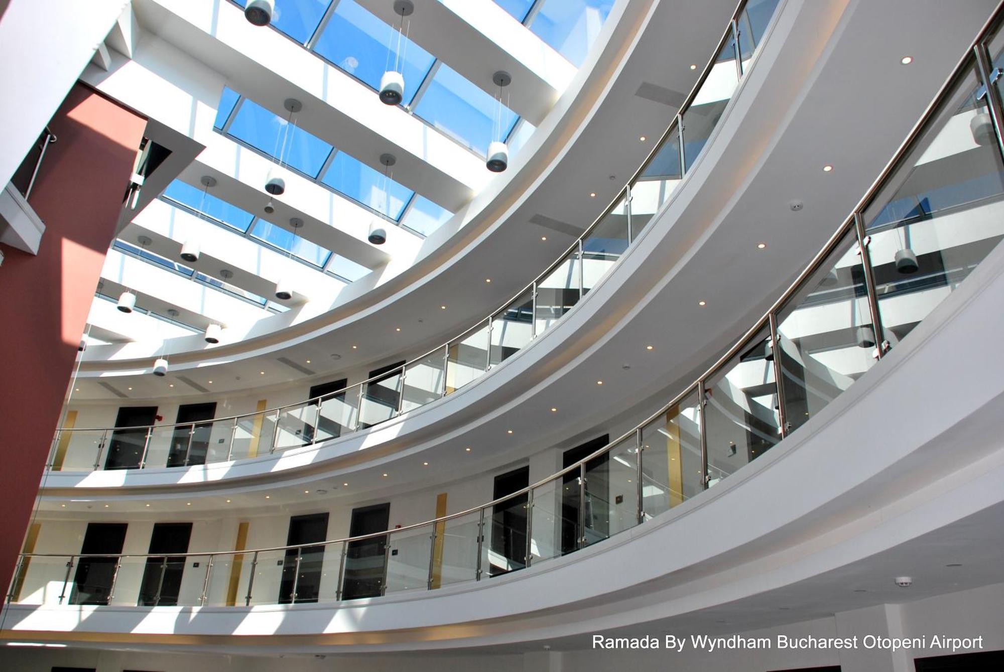 Ramada By Wyndham Bucharest Otopeni Airport Dış mekan fotoğraf
