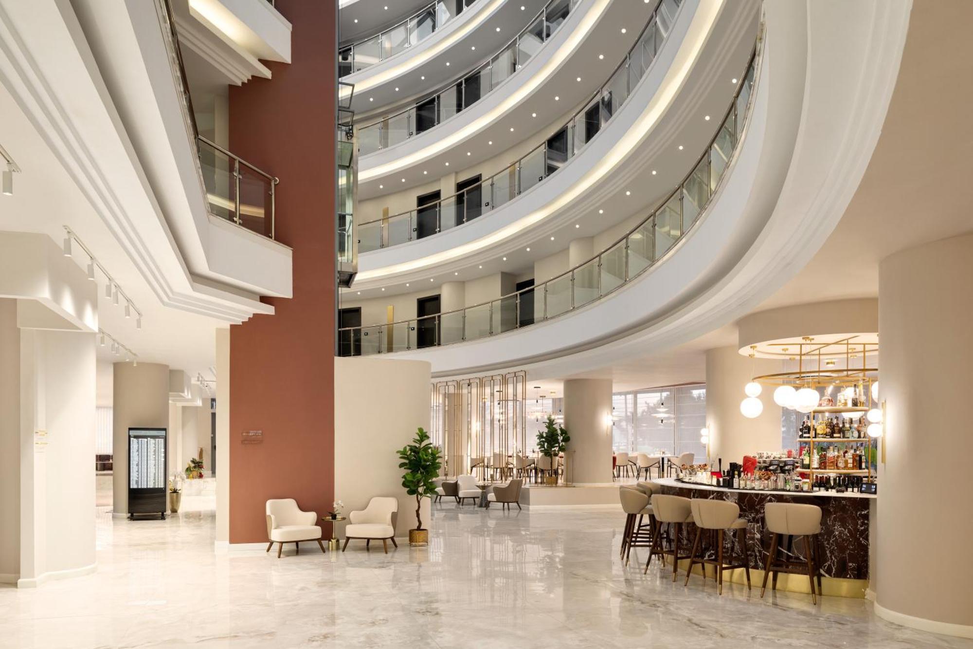 Ramada By Wyndham Bucharest Otopeni Airport Dış mekan fotoğraf